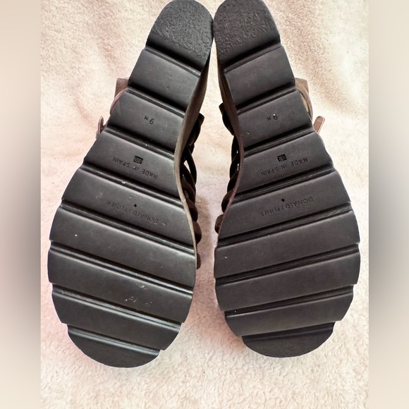 DONALD J PLINER Women’s Olive Green “Cadle” Strappy Wedge Platform Sandles Sz 9M - Picture 5 of 8